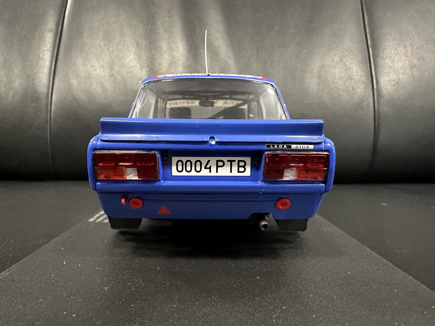 Lada 2105 VFTS Rally Lakes 1987 white 1:18 IXO 18RMC181B.22 Лада 2105 1987 бял