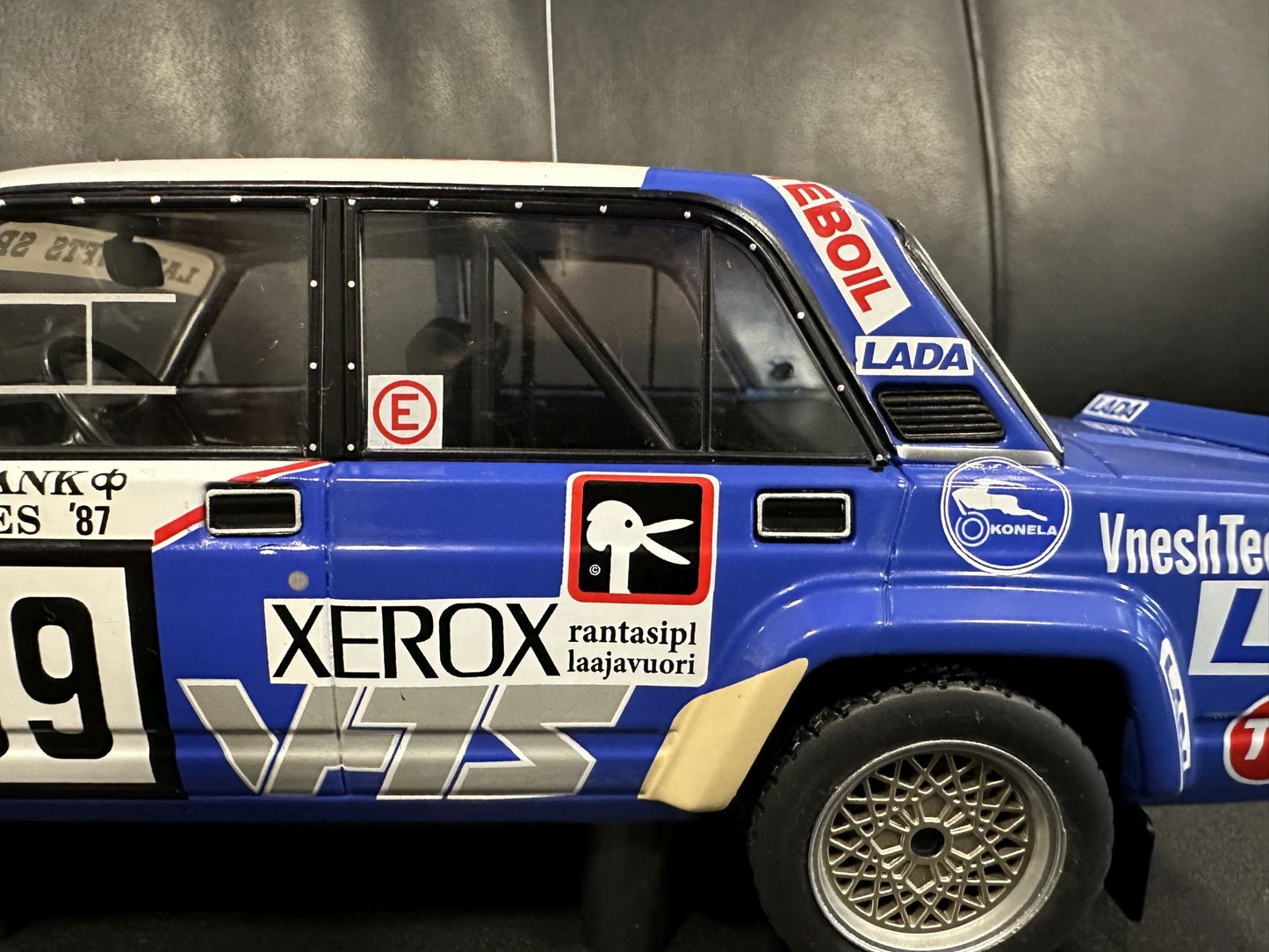 Lada 2105 VFTS Rally Lakes 1987 white 1:18 IXO 18RMC181B.22 Лада 2105 1987 бял