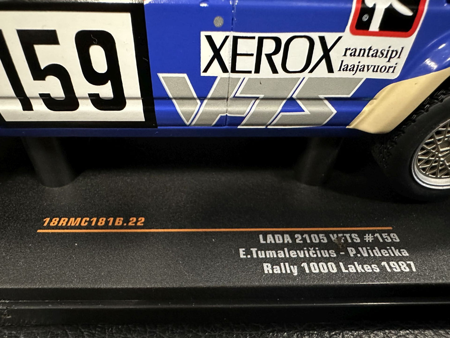 Lada 2105 VFTS Rally Lakes 1987 white 1:18 IXO 18RMC181B.22 Лада 2105 1987 бял