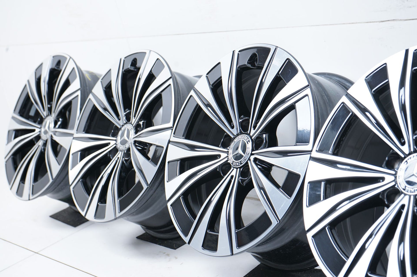 Оригинални Mercedes C Klasse Allterrain Allroad W206 18 Zoll Мерцедес Ц Класа W206 Алуминиеви джанти 18 цола 7,5J ET44 А2064013900