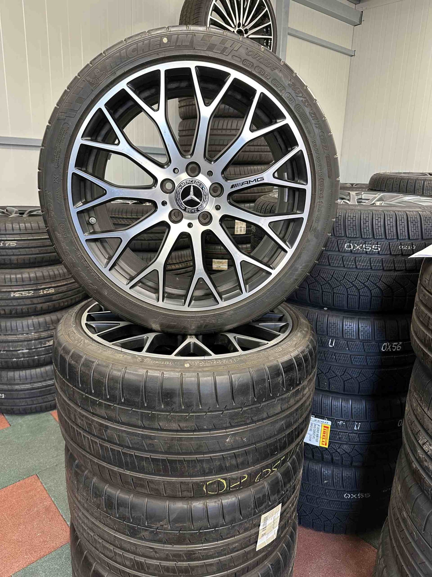 Като Нови Mercedes AMG GTS W190 R190 19/20 Zoll Мерцедес 19/20 цола AMG Джанти летен комплект летни гуми