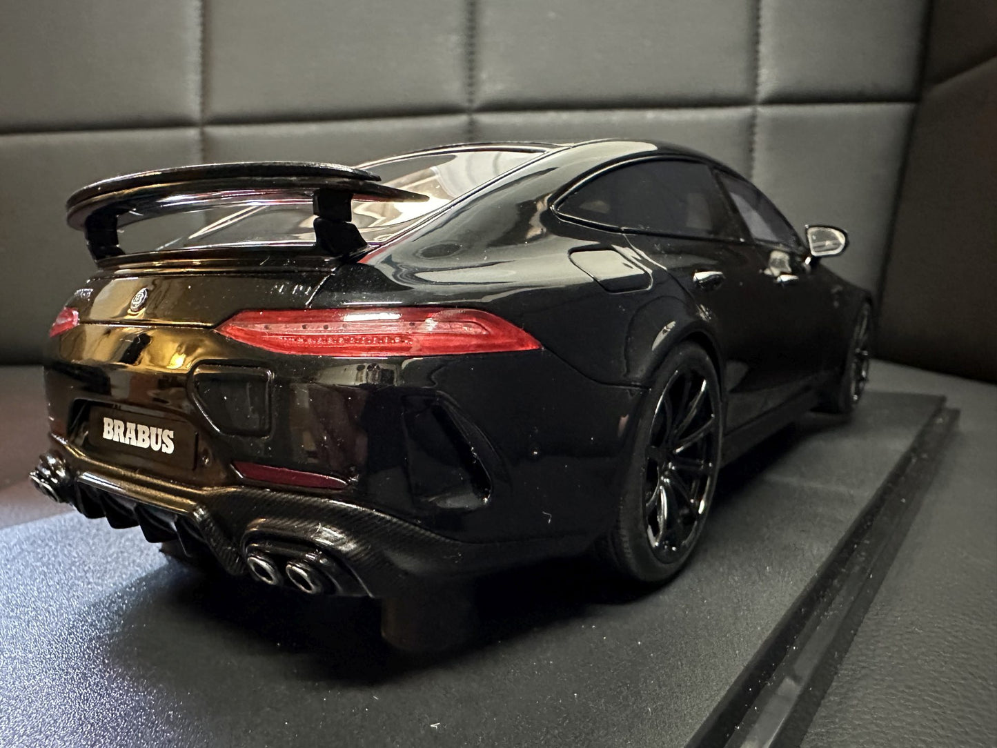 Mercedes Benz Brabus 930 AMG GT W290 black Limitiert 1:18 GT Spirit GT909 Мерцедес Бенц Брабус 930 черен Лимитирана