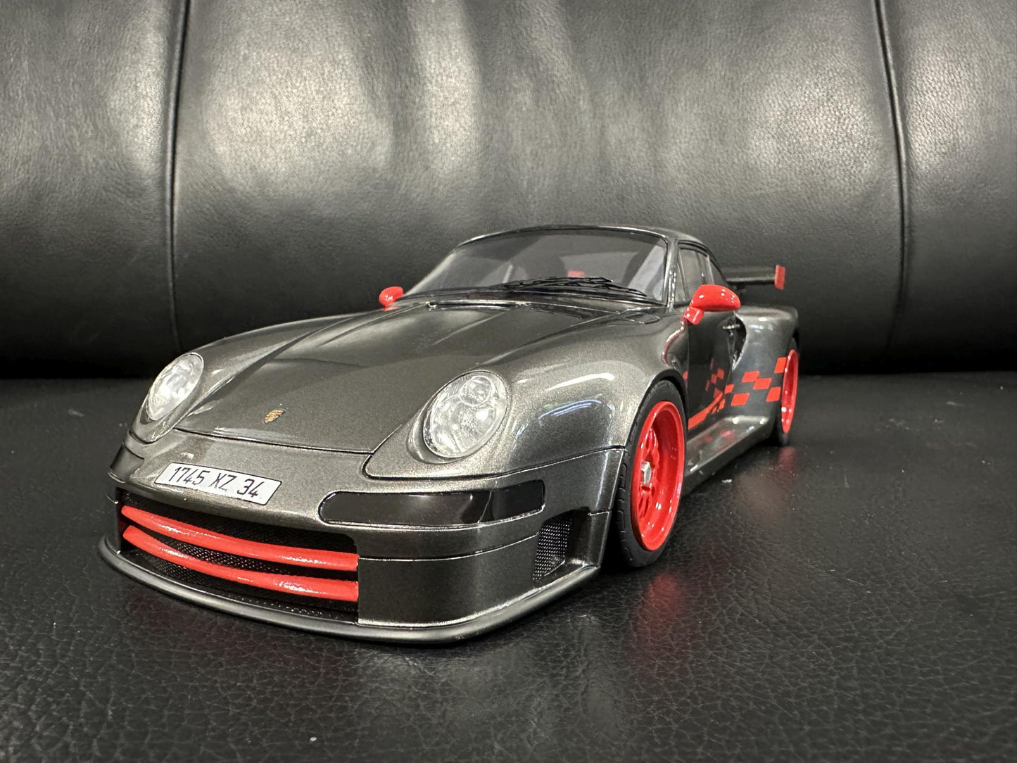 Porsche 911 993 GT1 Almeras grey Limitiert 73/150 1:18 KESS KE18004C Порше 911 993 сив Лимитирана