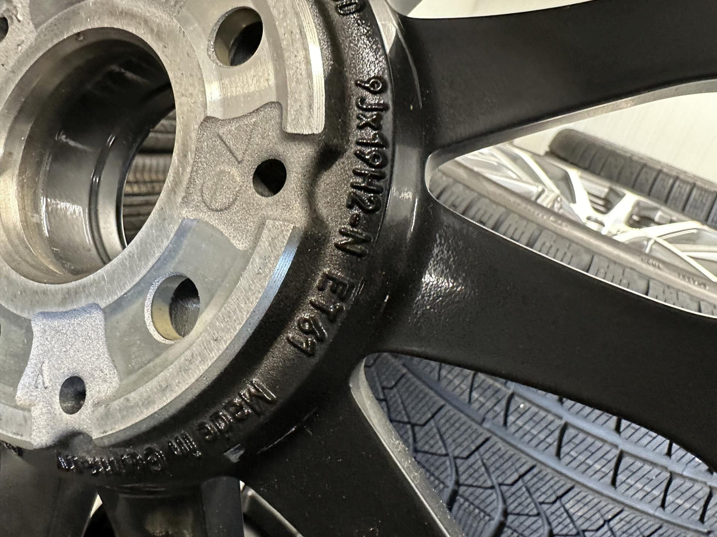 Като Нови Mercedes AMG GTS W190 R190 19/20 Zoll Мерцедес 19/20 цола AMG Джанти летен комплект летни гуми