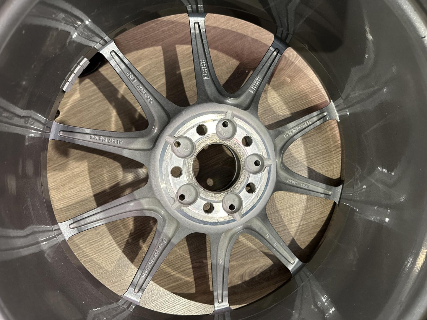 Оригинални Mercedes 9,5J ET52 AMG 19 Zoll ML GLE W166 Мерцедес МЛ ГЛЕ W166 AMG Алуминиеви джанти 19 цола