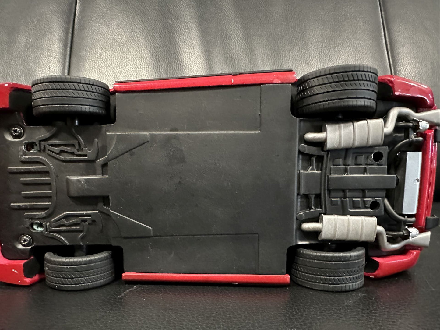Porsche 911 930 BiTurbo 3,3 Almeras 1993 red Limitiert 14/150 1:18 KESS KE18005C Порше 911 930 червен Лимитирана