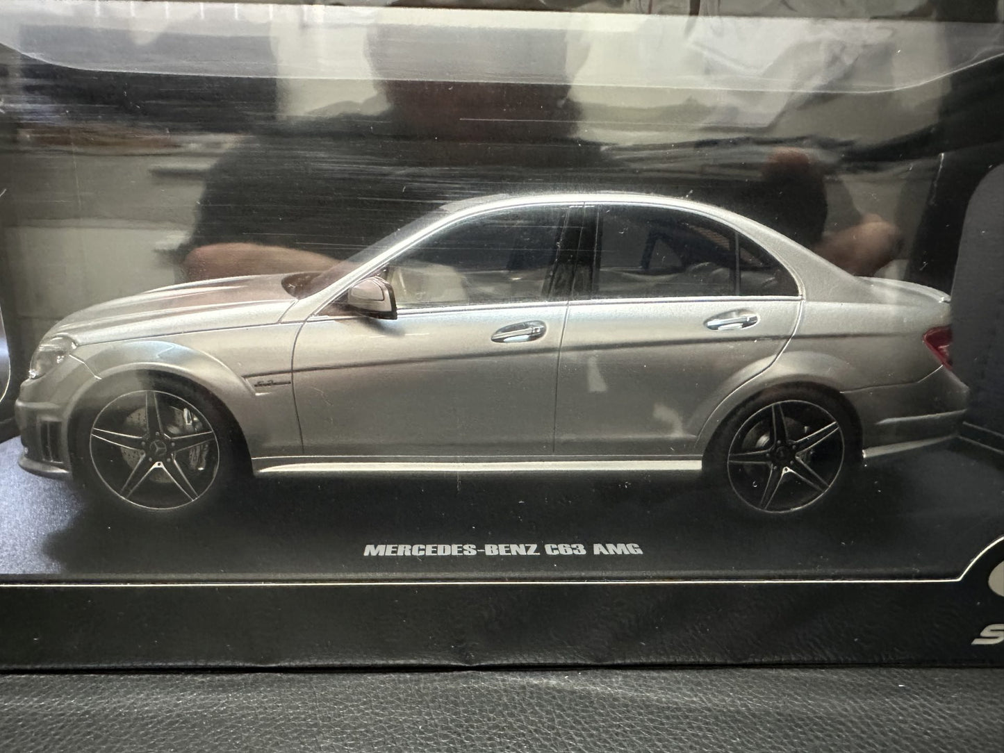 Mercedes Benz C63 AMG grey Limitiert 1:18 GT Spirit GT462 Мерцедес Бенц Ц63 сив Лимитирана