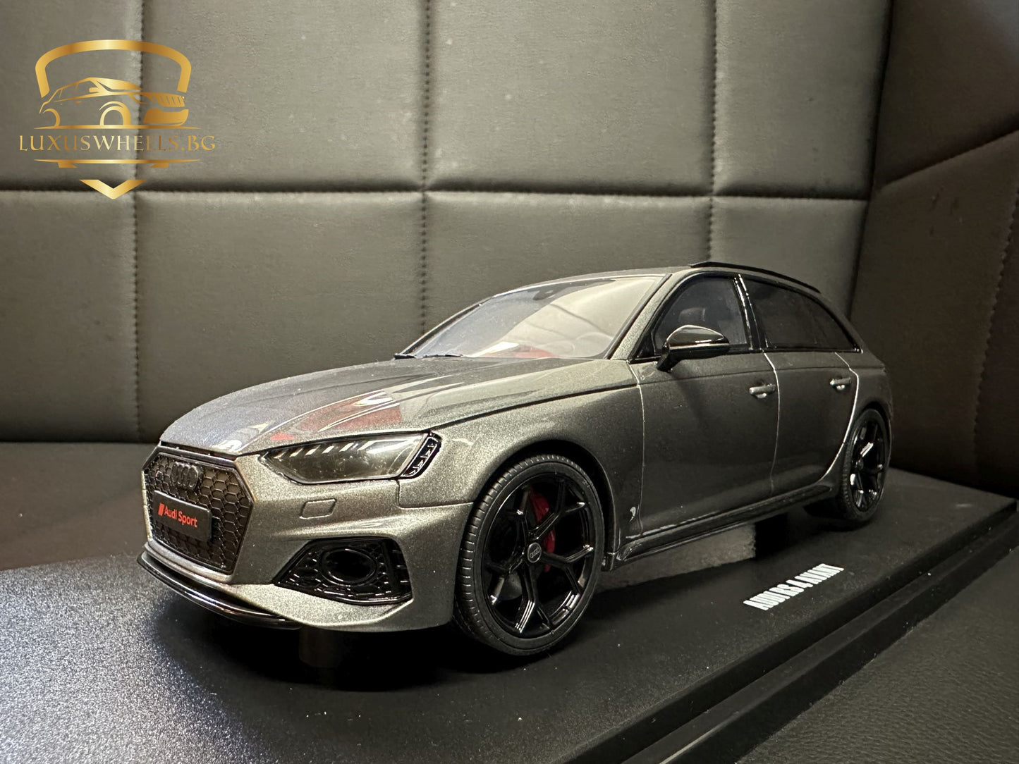 Audi RS4 Kombi Competition grey Limitiert 1:18 GT Spirit GT456 Ауди РС4 сив Комби Лимитирана