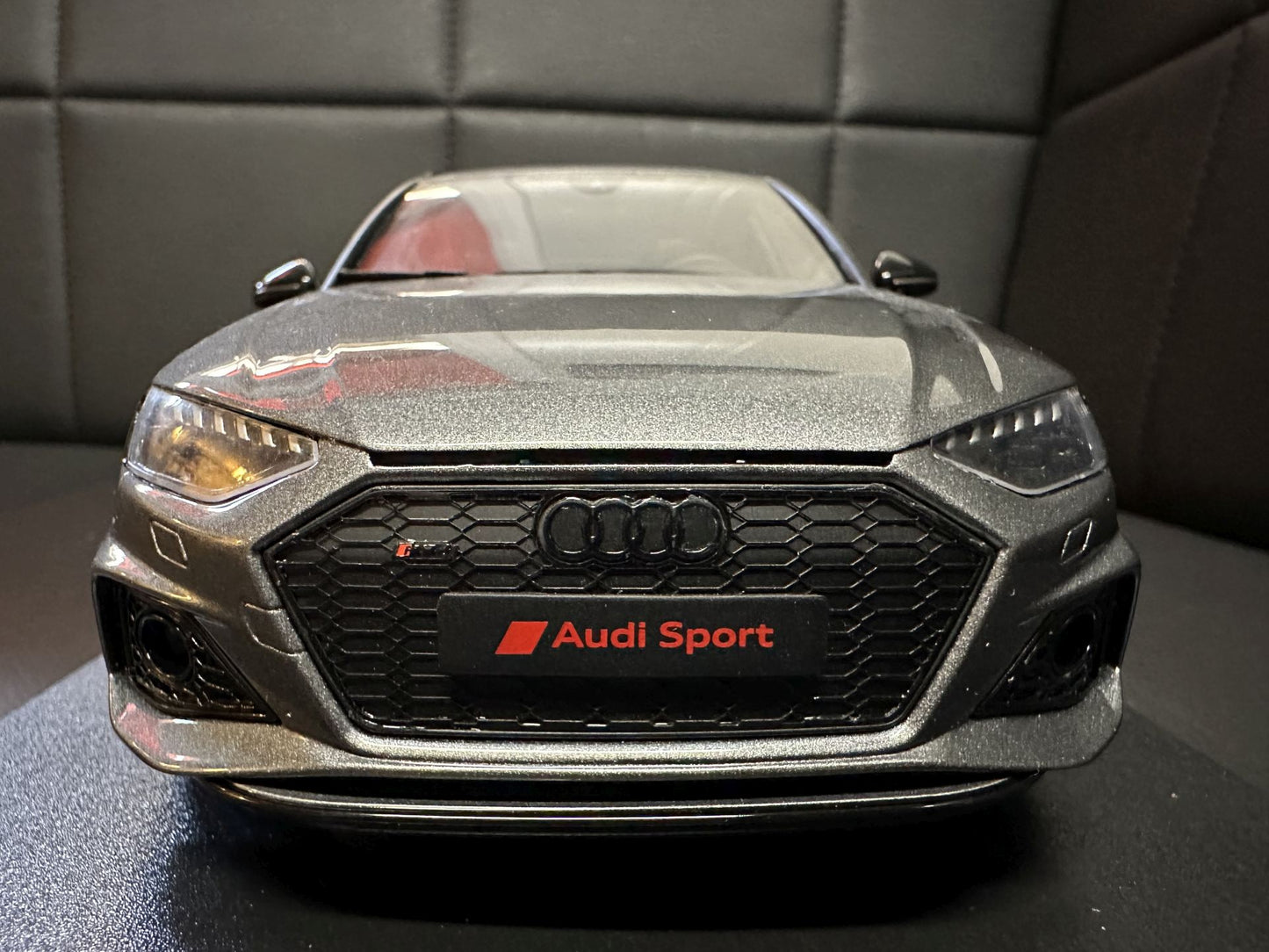 Audi RS4 Kombi Competition grey Limitiert 1:18 GT Spirit GT456 Ауди РС4 сив Комби Лимитирана