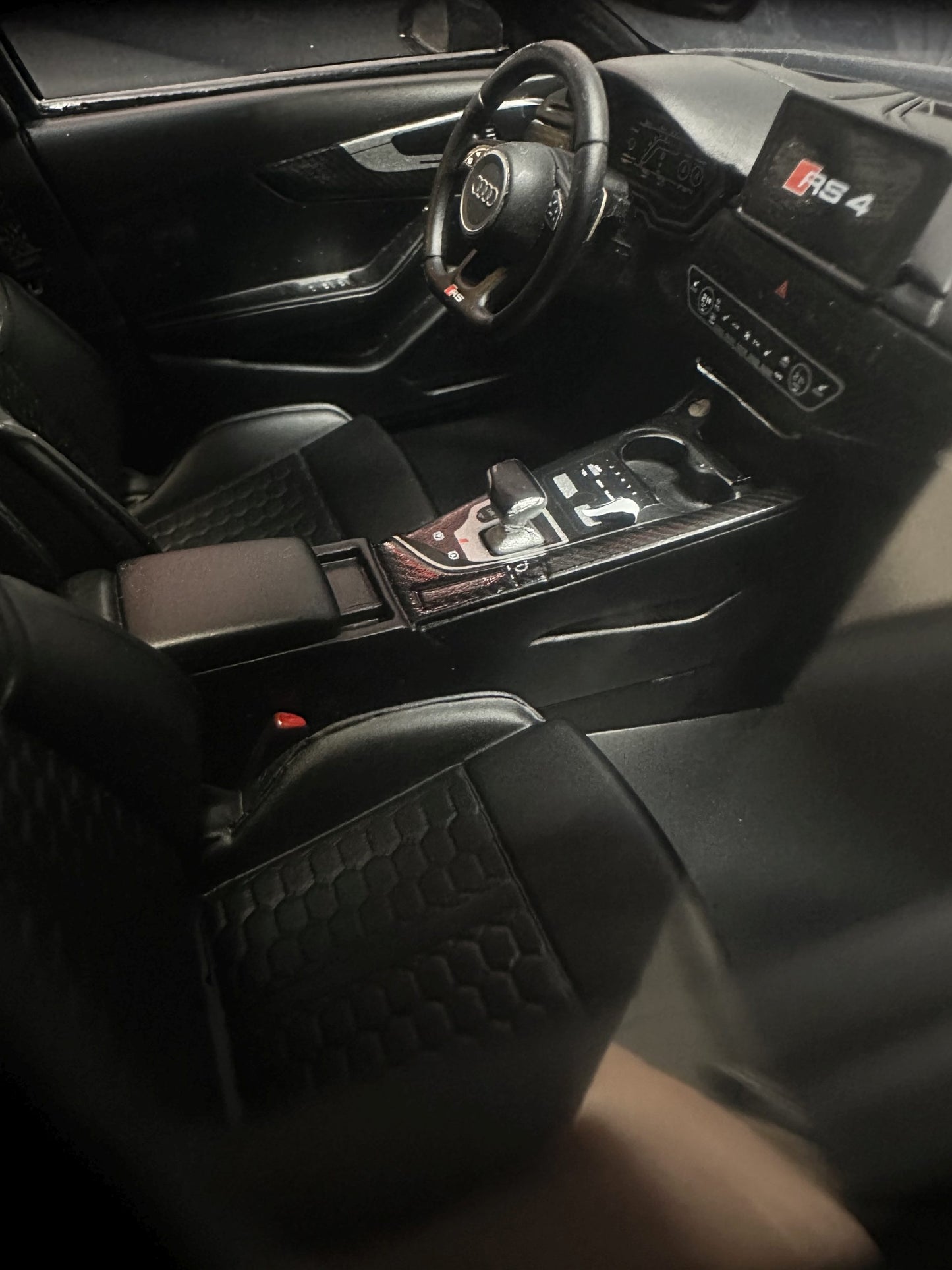 Audi RS4 Kombi Competition grey Limitiert 1:18 GT Spirit GT456 Ауди РС4 сив Комби Лимитирана