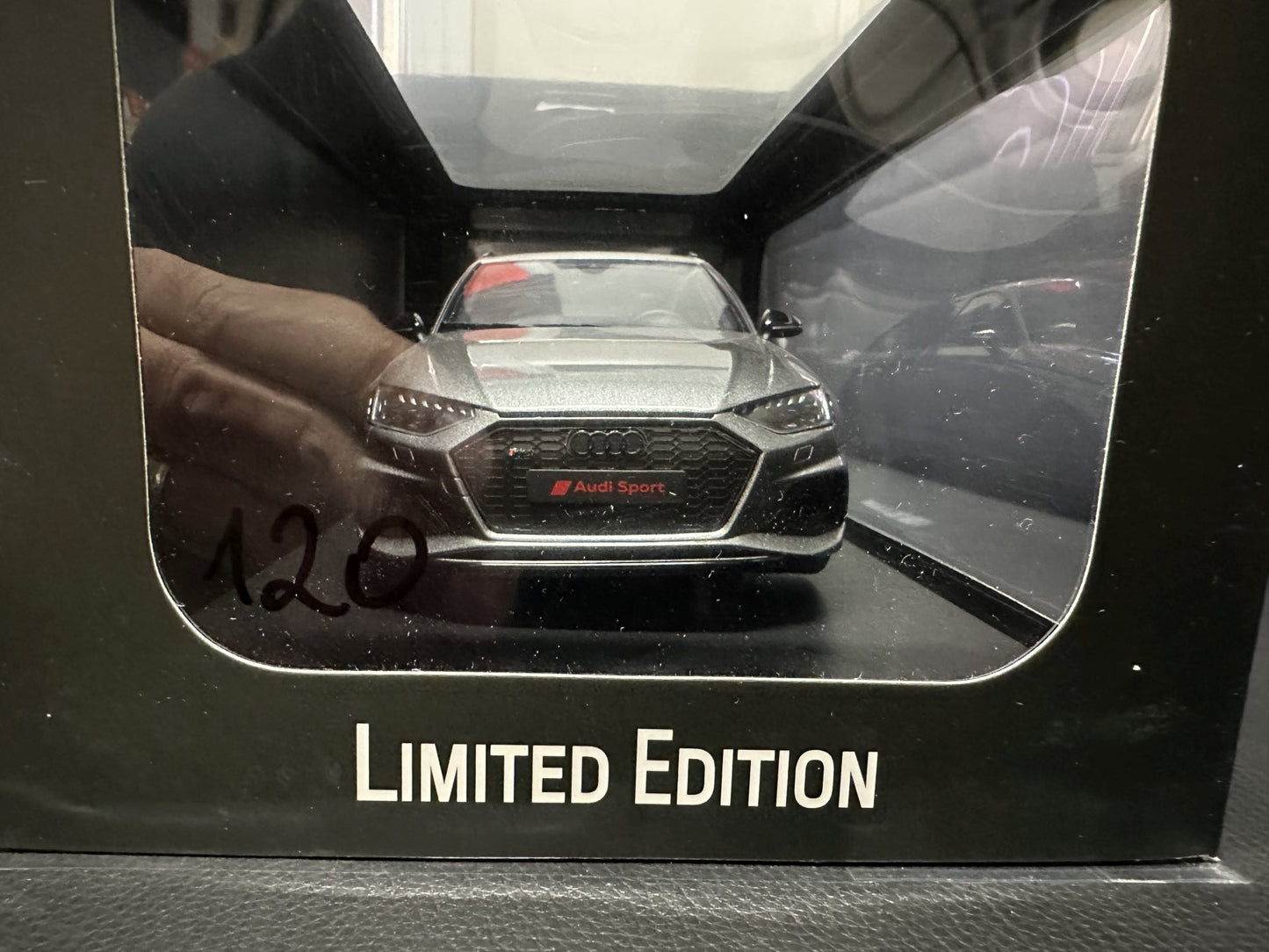 Audi RS4 Kombi Competition grey Limitiert 1:18 GT Spirit GT456 Ауди РС4 сив Комби Лимитирана