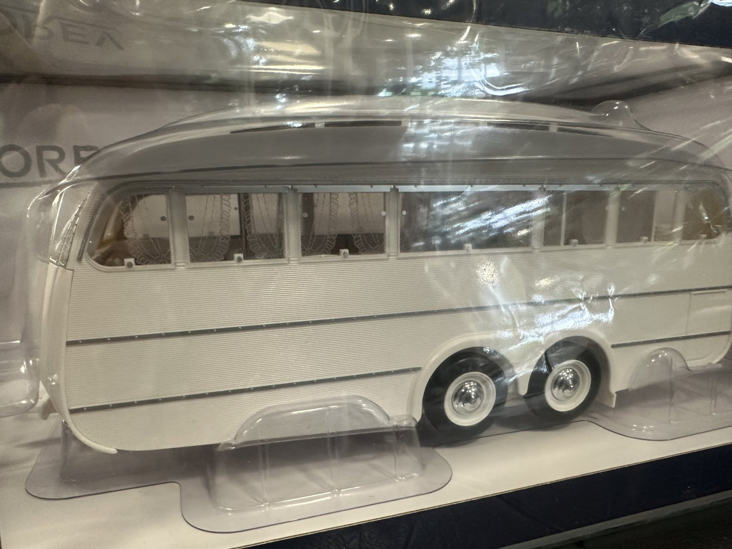 Peugeot 404 1965 Caravan Henon brown/white 1:18 NOREV 184837 Пежо 404 Каравана кафяв/бял