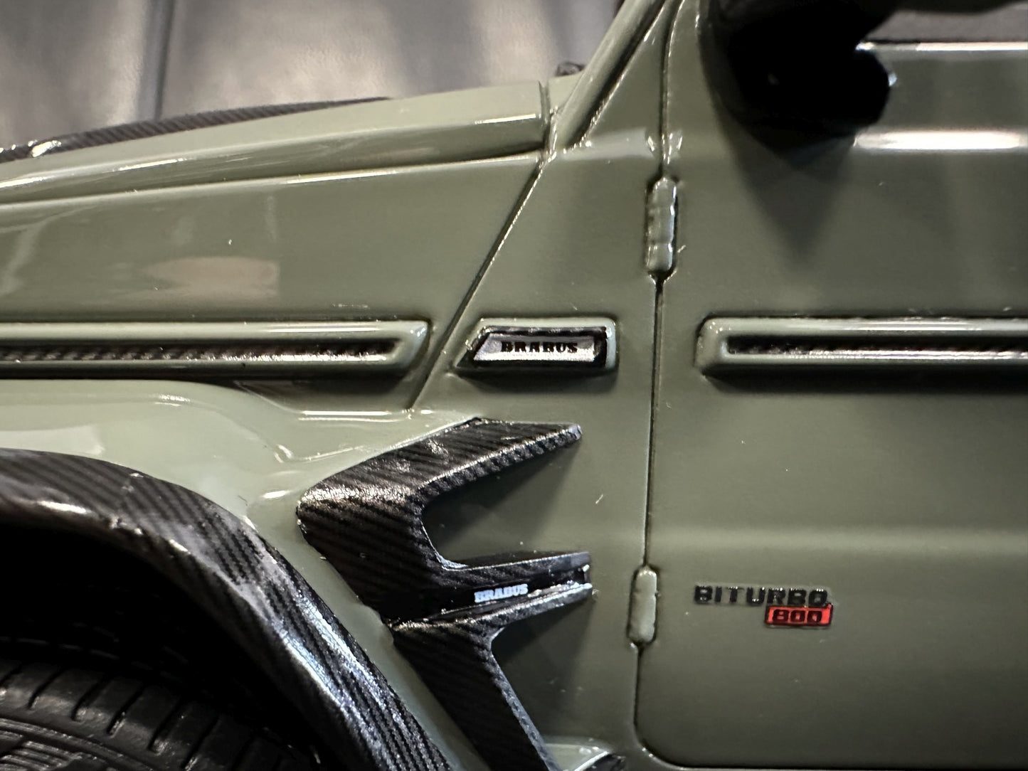 Mercedes Benz G Klasse BRABUS G800 4x4 green Limitiert 094/504 1:18 GT Spirit CLDC036 Мерцедес Бенц Г Класа зелен Лимитирана