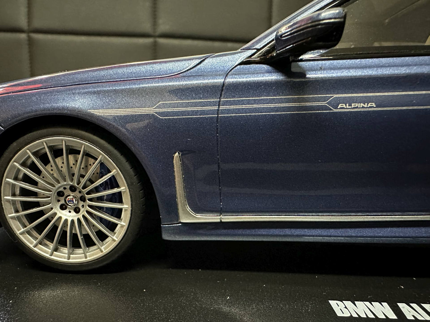 Bmw Alpina B7 Limousine blue Limitiert 755/1500 1:18 GT Spirit GT465 Бмв Алпина син седан Лимитирана