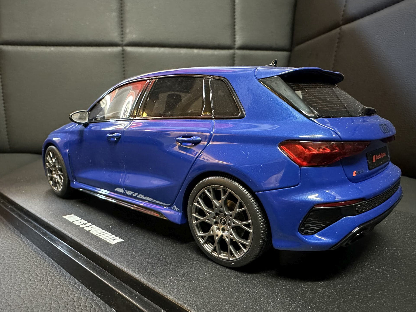 Audi RS3 Sportback blue Limitiert 1:18 GT Spirit GT884 Ауди РС3 син Лимитирана