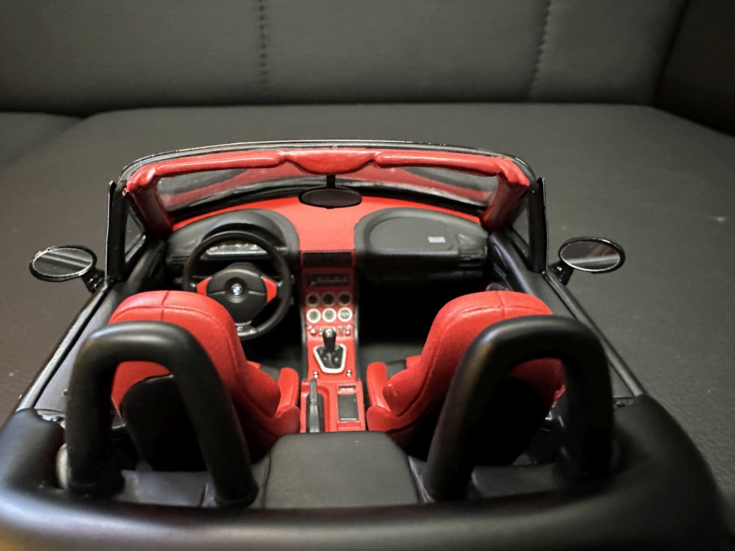 Bmw Z3 Cabrio black Limitiert 1403/2000 1:18 OTTO OT1016 Бмв Z3 черен Кабрио Лимитирана