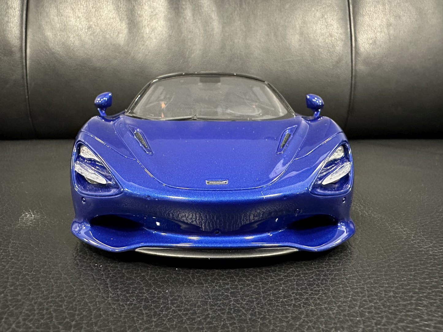 Mclaren 750S Coupe blue Limitiert 30/999 1:18 GT Spirit GT458 Макларън 750С Купе Лимитирана син