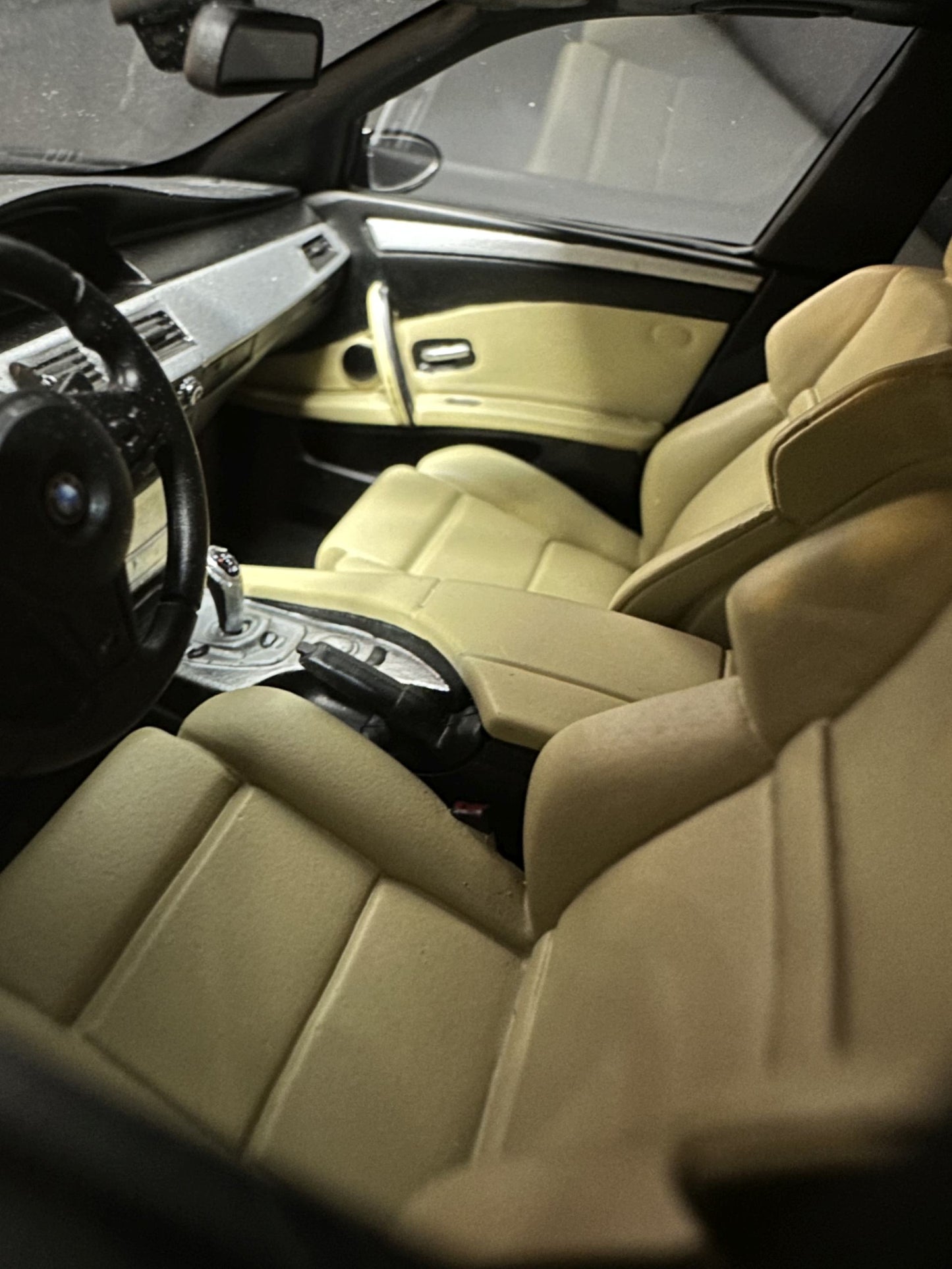 Bmw M5 E61 Kombi black Limitiert 2817/4000 1:18 OTTO OT1020 Бмв M5 Е61 Комби черен Лимитирана