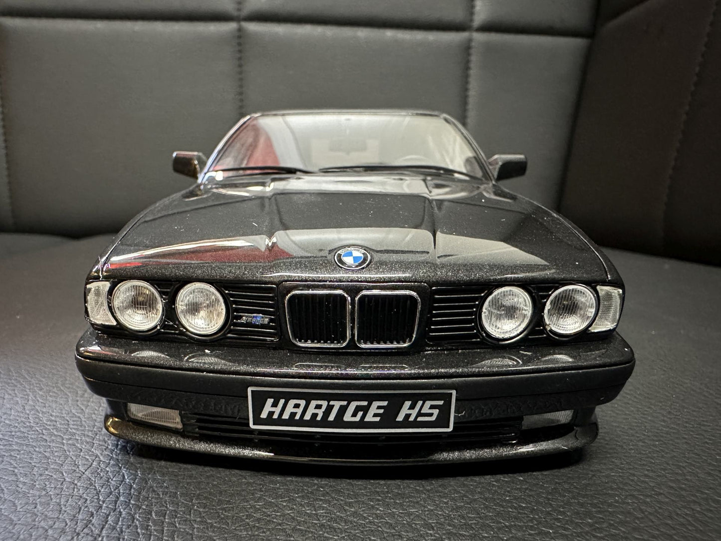 Bmw H5 Hartge E34 V12 Limousine black Limitiert 366/999 1:18 OTTO OT362B Бмв Е34 черен Лимитирана