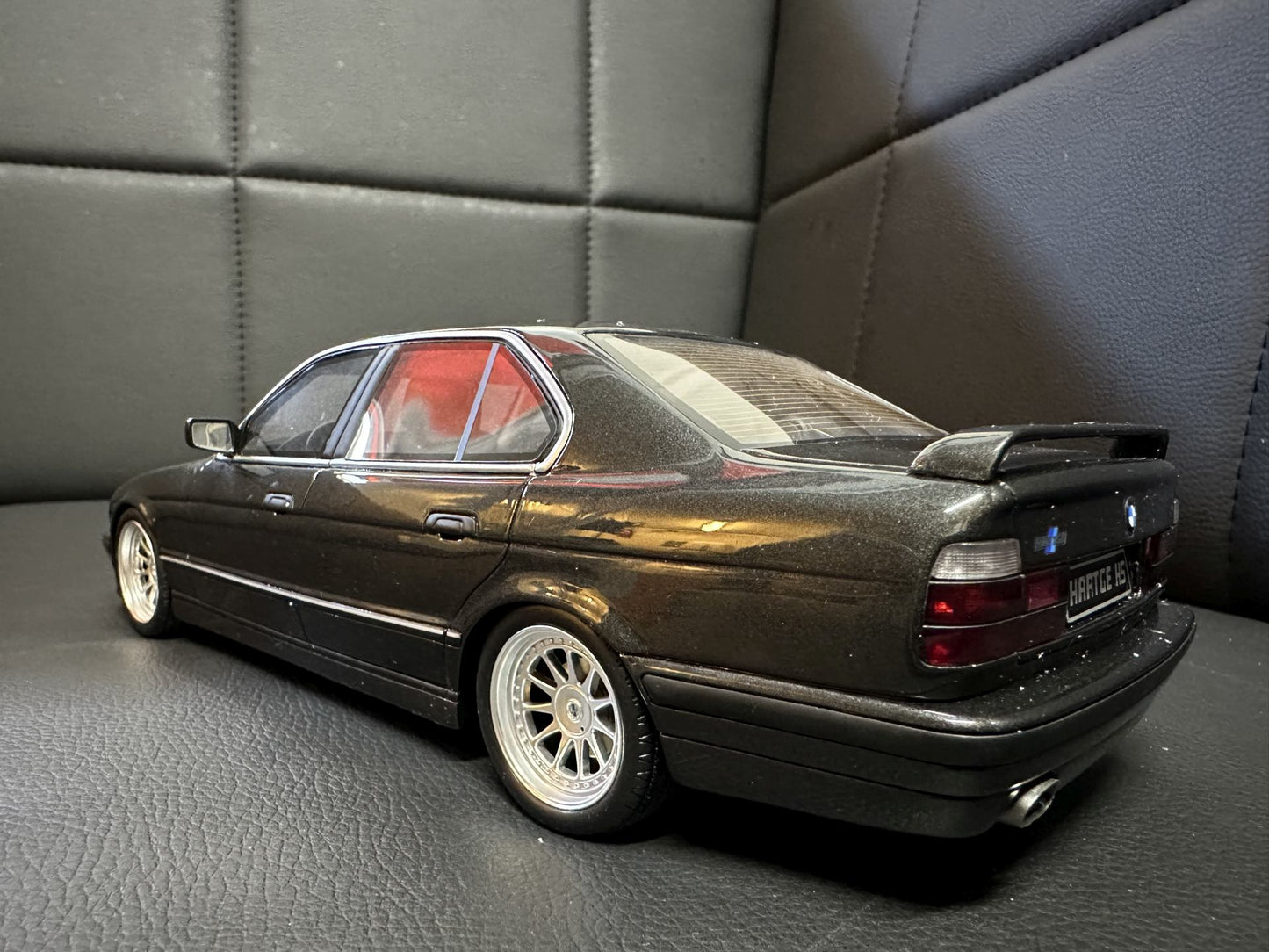 Bmw H5 Hartge E34 V12 Limousine black Limitiert 366/999 1:18 OTTO OT362B Бмв Е34 черен Лимитирана