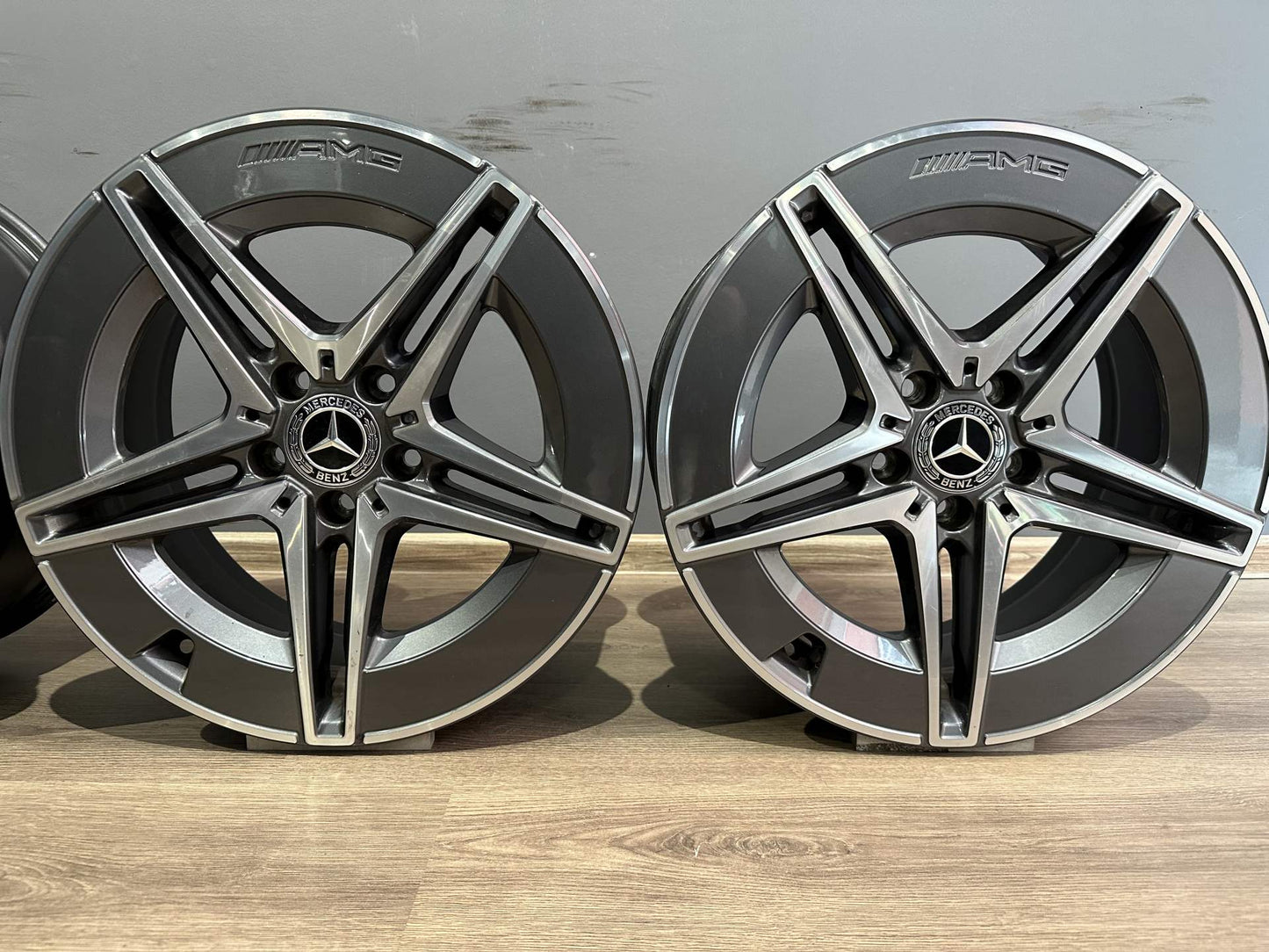 Оригинални Mercedes C Klasse W206 AMG 18 Zoll Мерцедес Ц Класа W206 AMG Алуминиеви джанти 18 цола A2054011700 A2054011800