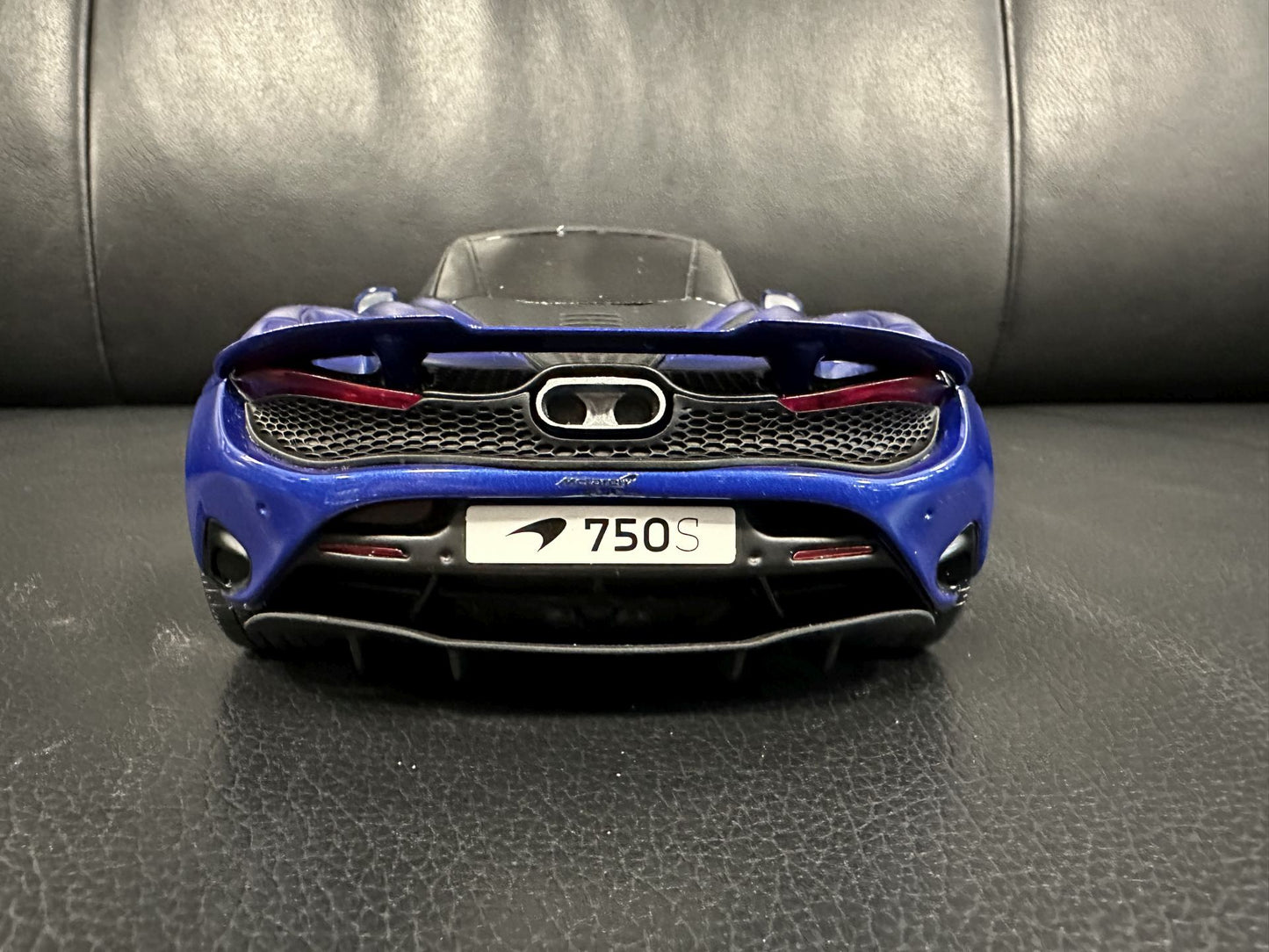 Mclaren 750S Coupe blue Limitiert 30/999 1:18 GT Spirit GT458 Макларън 750С Купе Лимитирана син