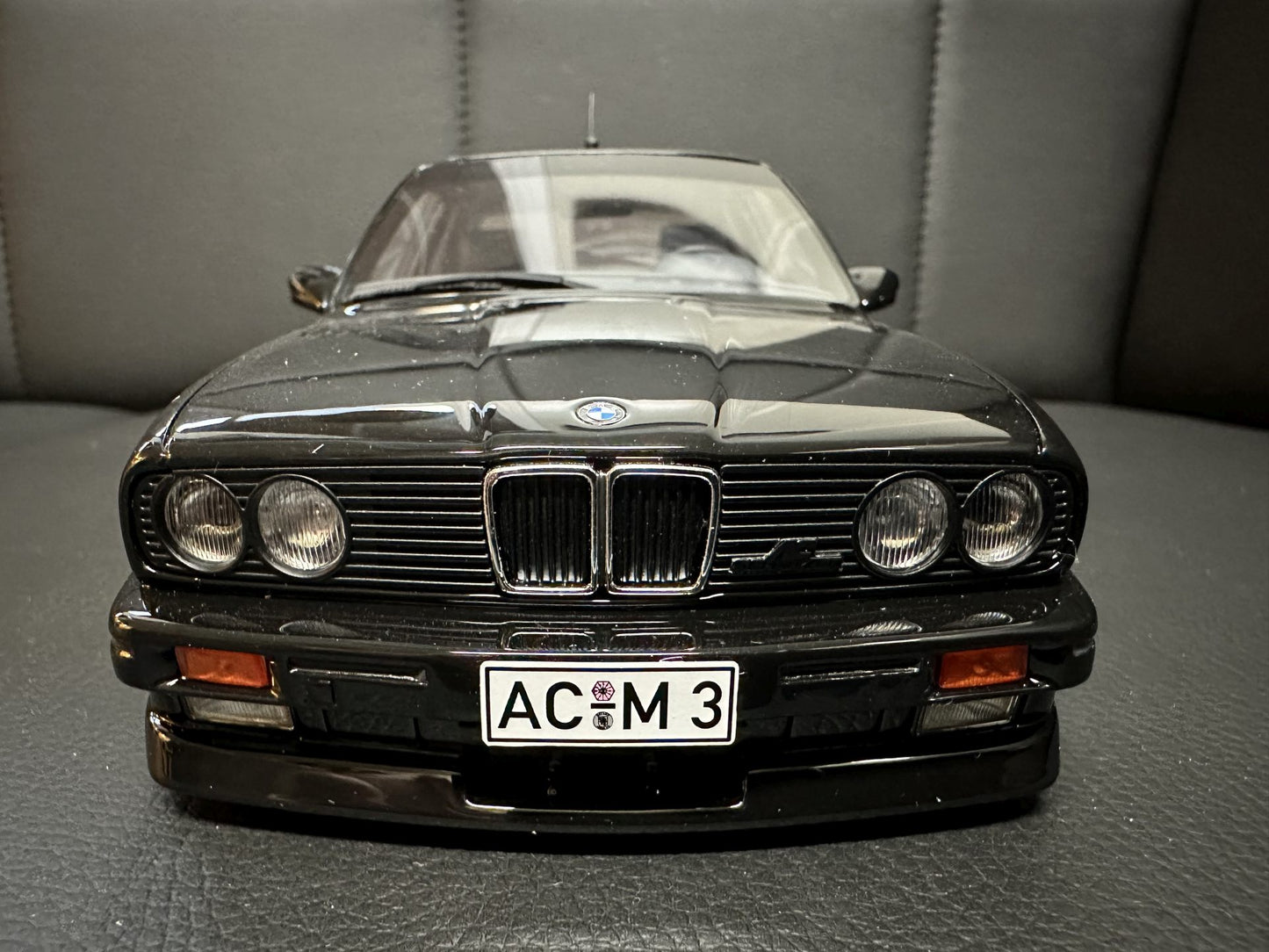 Bmw AC Schnitzer AC3 E30 Coupe Black Limitiert 539/3000 1:18 OTTO OT1033 Бмв Е30 черен Лимитирана