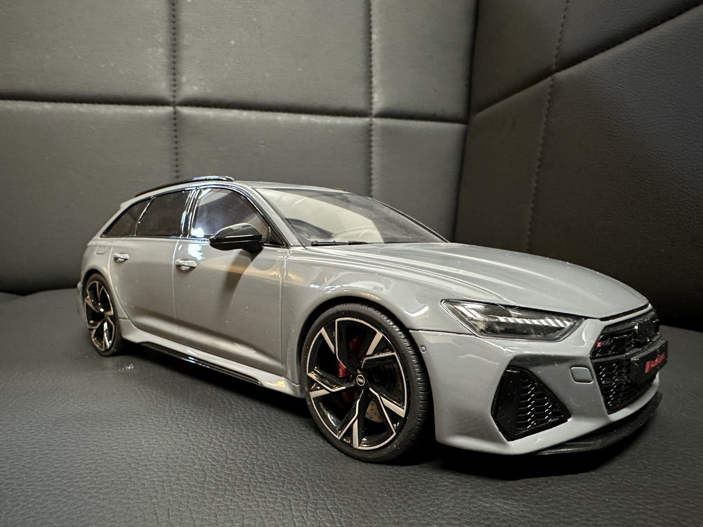 Audi RS6 Kombi nardo grey Limitiert 1120/1600 1:18 GT Spirit GT847 Ауди РС6 сив Комби Лимитирана