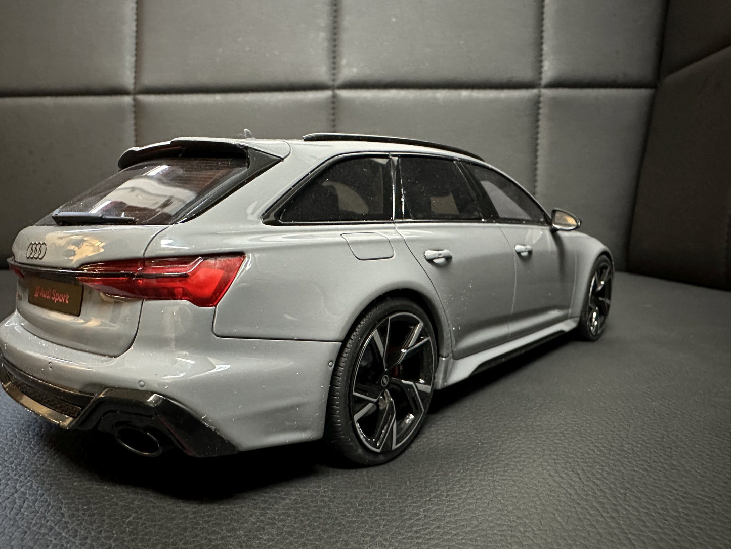 Audi RS6 Kombi nardo grey Limitiert 1120/1600 1:18 GT Spirit GT847 Ауди РС6 сив Комби Лимитирана