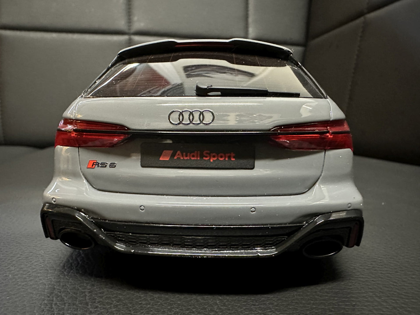 Audi RS6 Kombi nardo grey Limitiert 1120/1600 1:18 GT Spirit GT847 Ауди РС6 сив Комби Лимитирана