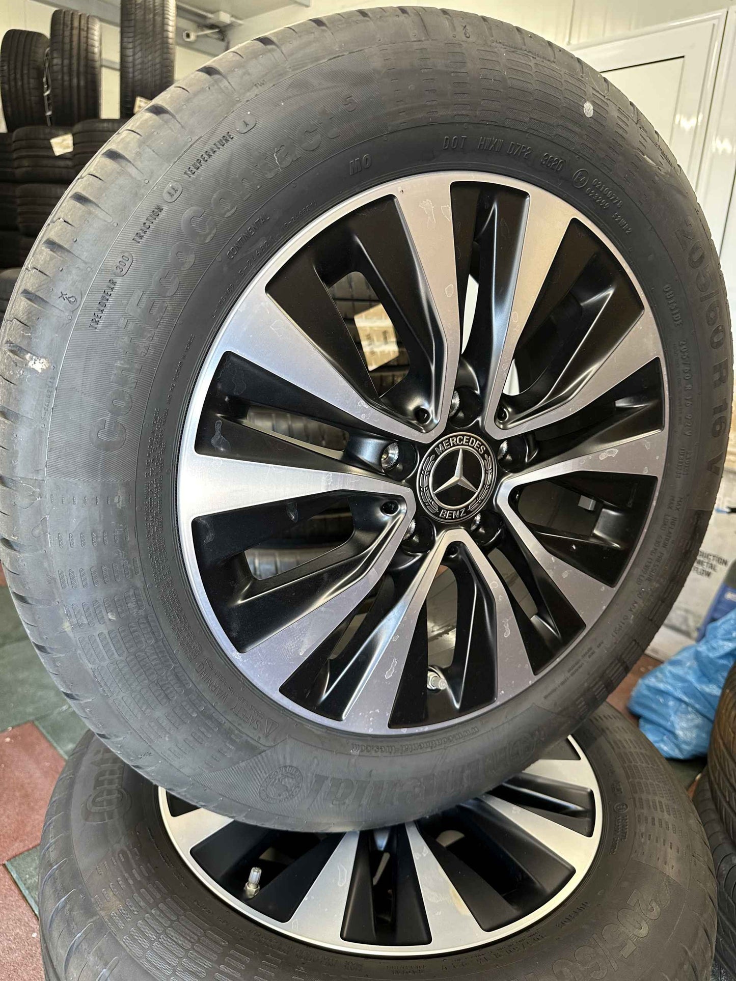 Оригинал Като Нови Mercedes A B Klasse 16 Zoll W177 W247 Мерцедес А Б Класа 16 цола джанти летен комплект летни гуми