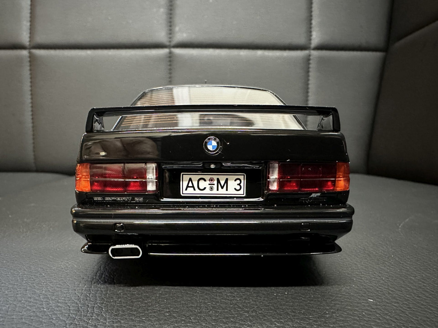 Bmw AC Schnitzer AC3 E30 Coupe Black Limitiert 539/3000 1:18 OTTO OT1033 Бмв Е30 черен Лимитирана