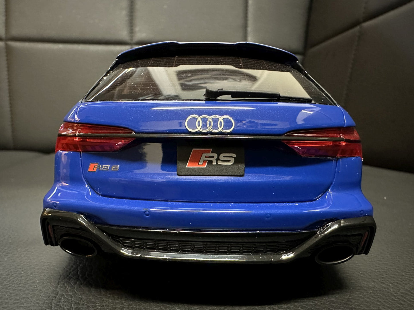 Audi RS6 Tribute Edition Kombi blue Limitiert 472/1100 1:18 GT Spirit GT854 Ауди РС6 син Комби Лимитирана
