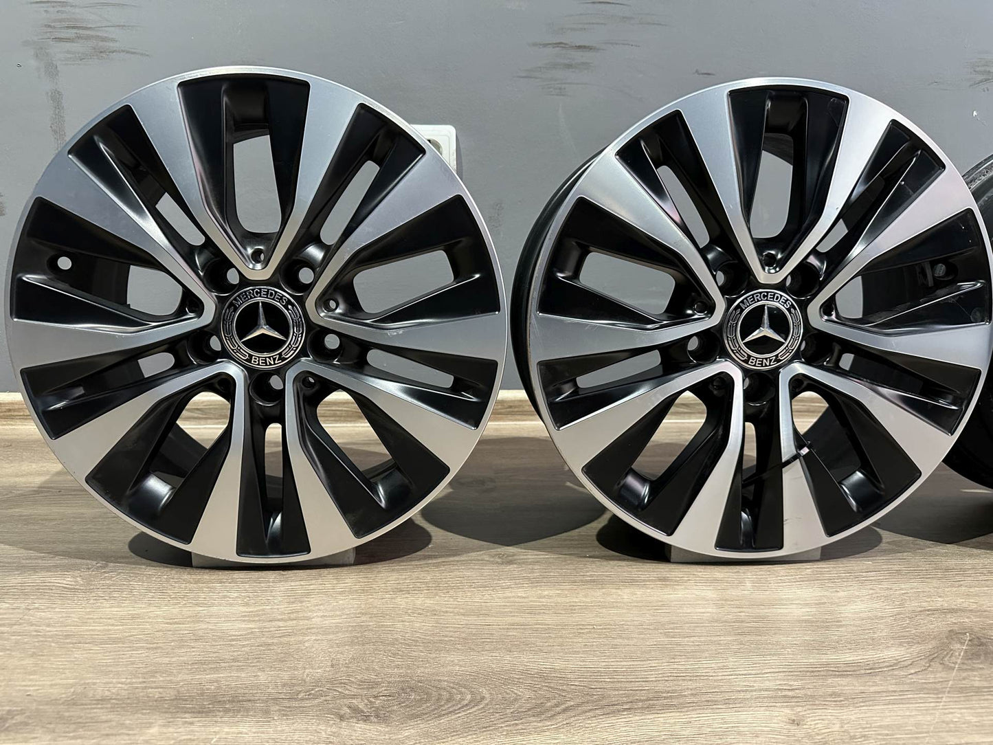 Оригинални Mercedes 6,5J ET44 5x112 A B Klasse W177 W247 16 Zoll Мерцедес А Б Класа W177 W247 Алуминиеви джанти 16 цола A1774010000