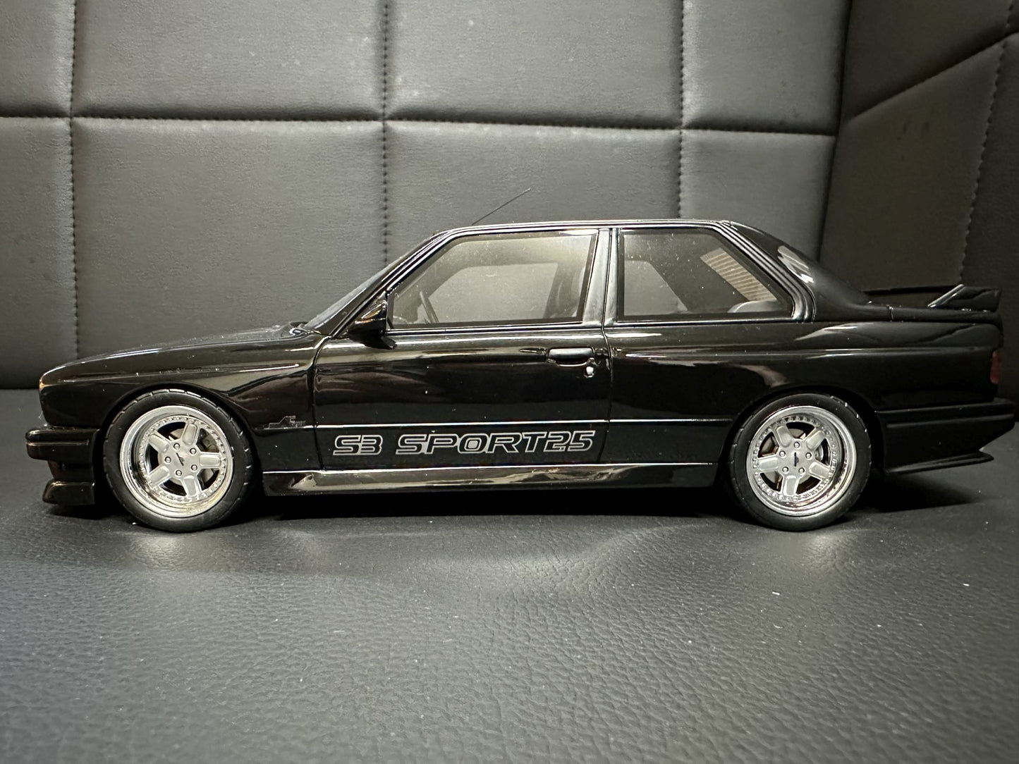Bmw AC Schnitzer AC3 E30 Coupe Black Limitiert 539/3000 1:18 OTTO OT1033 Бмв Е30 черен Лимитирана