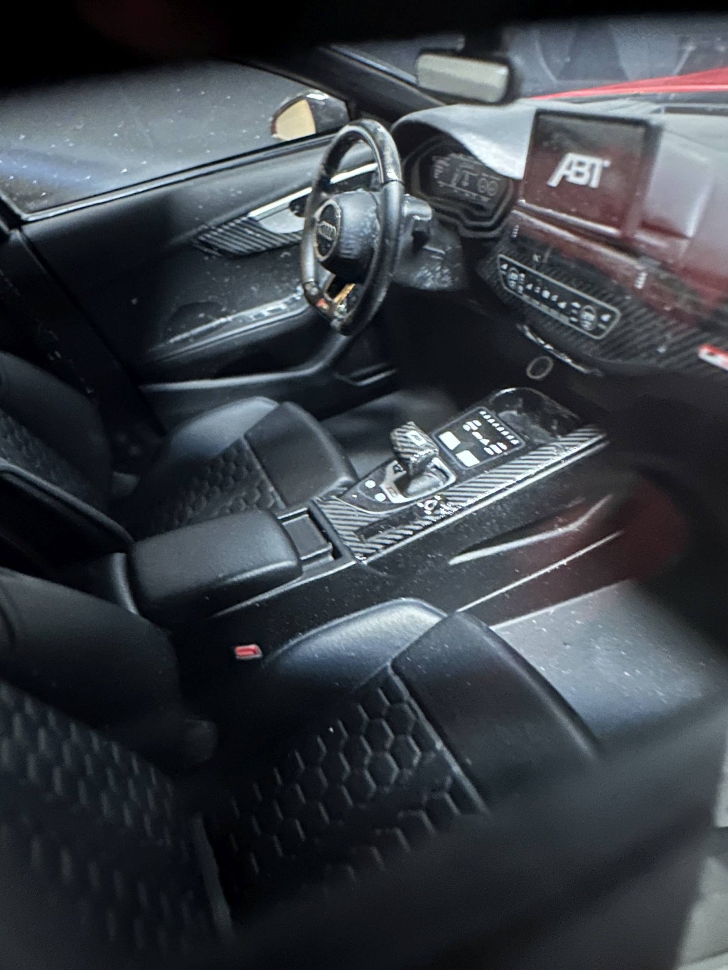Audi RS4 ABT Kombi red Limitiert 383/1300 1:18 GT Spirit GT850 Ауди РС4 АБТ червен Комби Лимитирана