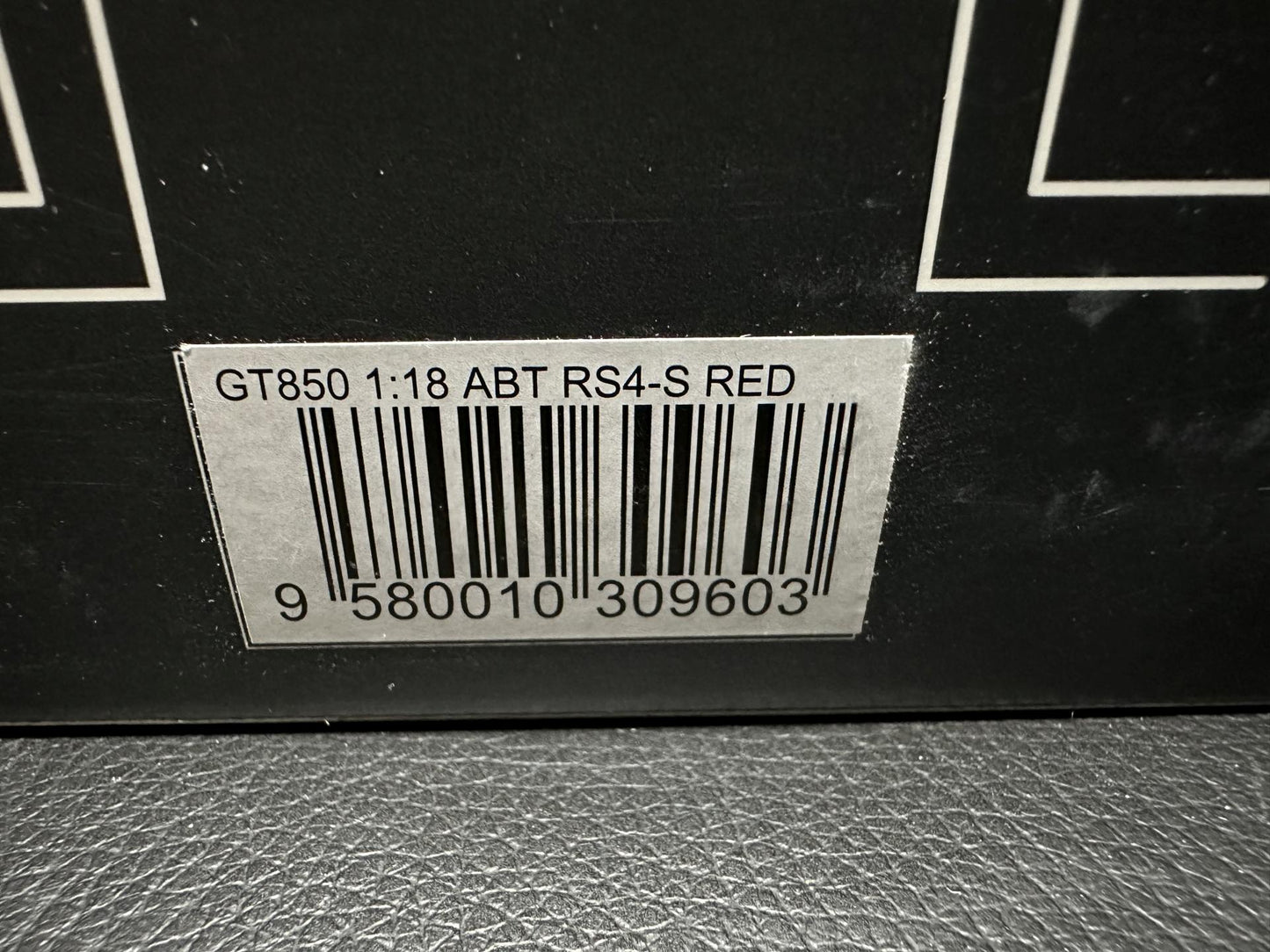 Audi RS4 ABT Kombi red Limitiert 383/1300 1:18 GT Spirit GT850 Ауди РС4 АБТ червен Комби Лимитирана