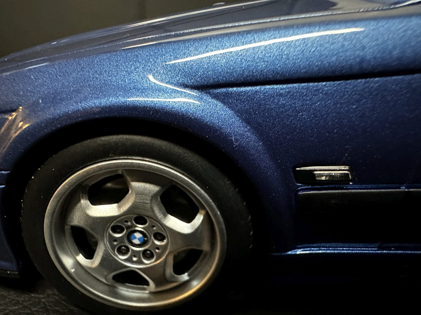 Bmw M3 E36 Limousine blue Limitiert 1095/3000 1:18 OTTO OT1082 Бмв M3 Е36 син Лимитирана