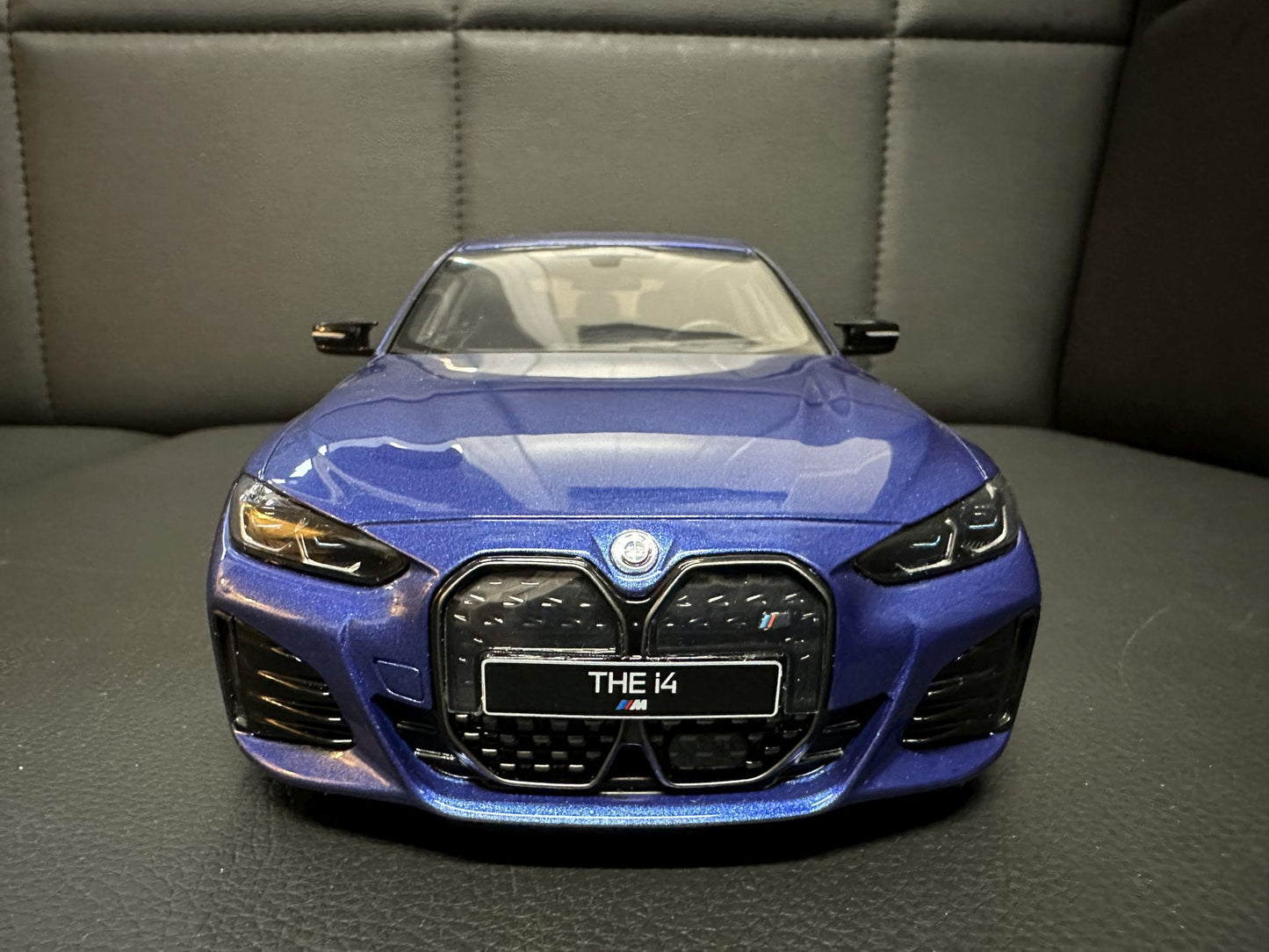 Bmw i4 M50 G26 Limitiert 774/999 1:18 OTTO OT453 Бмв Г26 син Лимитирана