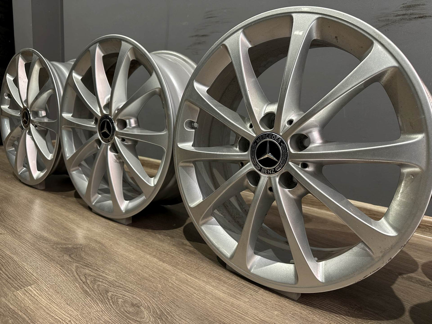 Оригинални Mercedes 6,5J ET44 5x112 A B Klasse W177 W247 17 Zoll Мерцедес А Б Класа W177 W247 Алуминиеви джанти 17 цола A1774010300