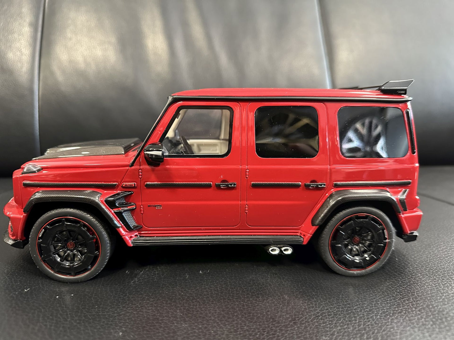 Mercedes Benz G Klasse BRABUS 900 Rocket red Limitiert 0081/1200 1:18 GT Spirit GT897 Мерцедес Бенц Г Класа червен Лимитирана