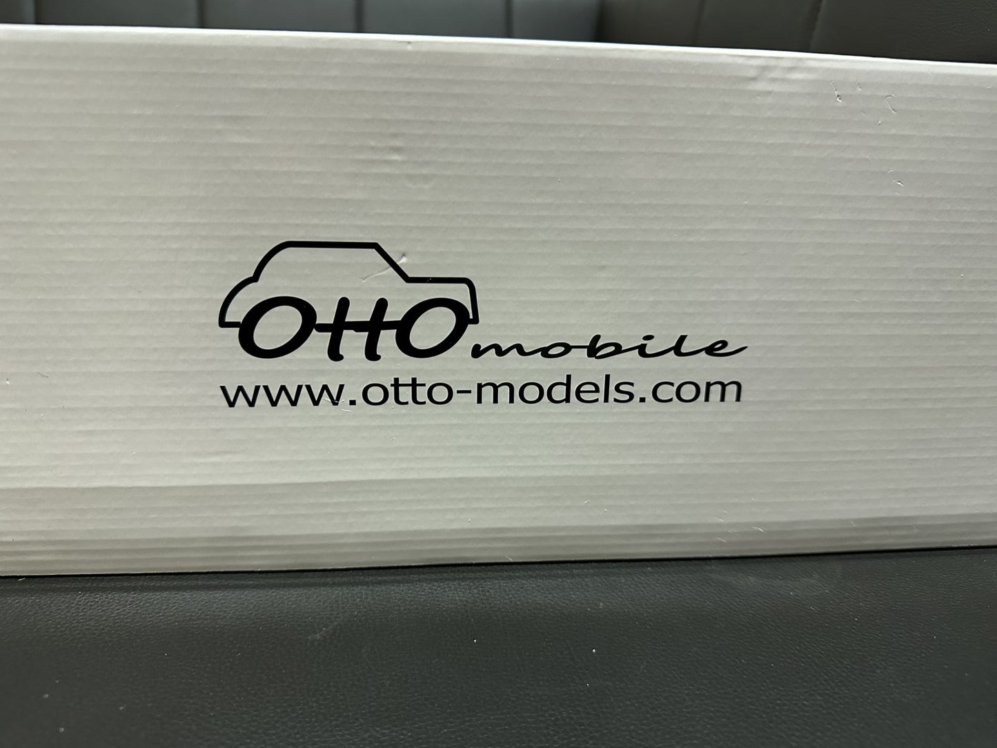 Bmw M3 E36 3.2 Coupe red Limitiert 608/999 1:12 OTTO G069 Бмв M3 Е36 Купе червен Лимитирана
