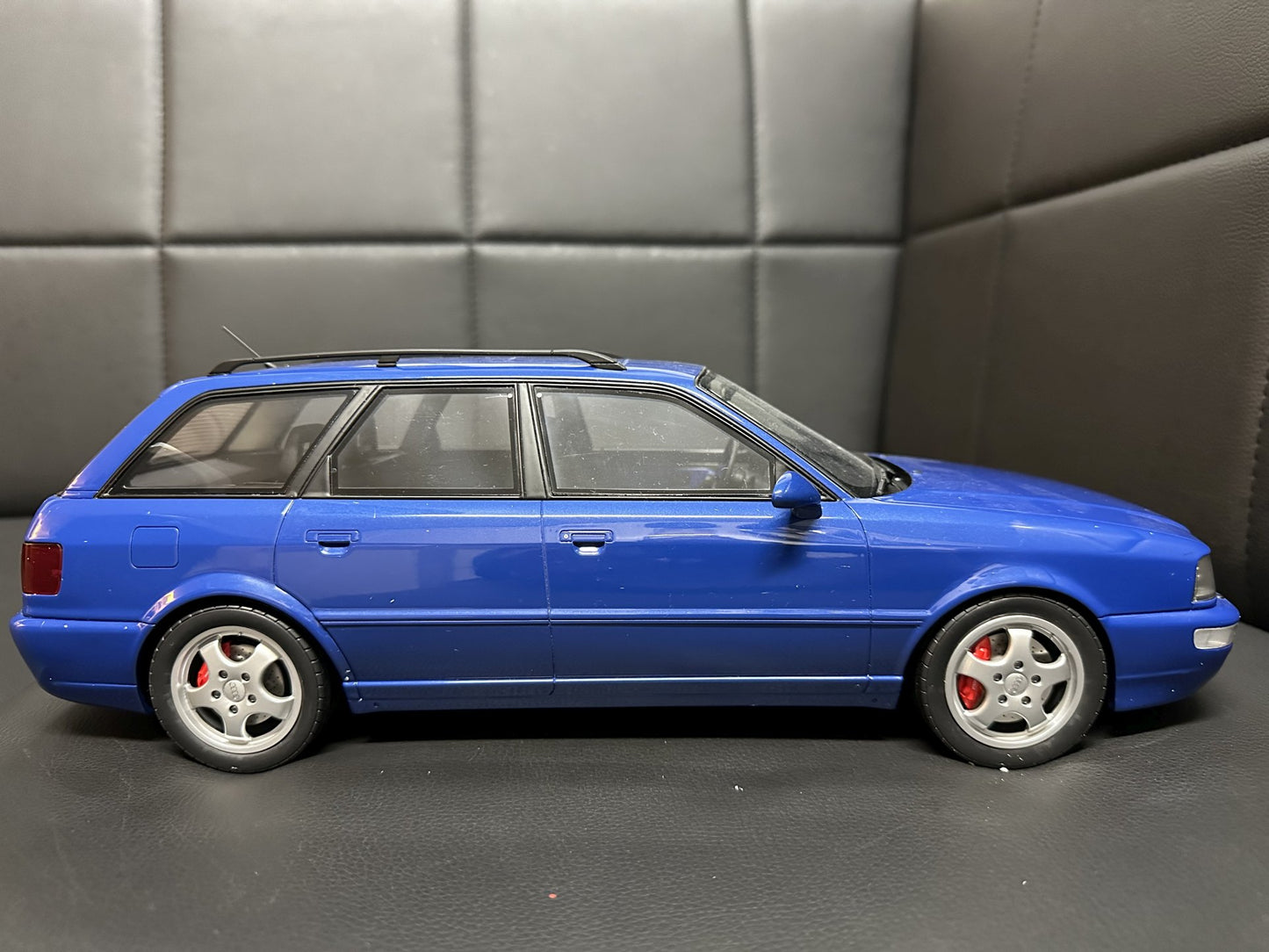 Audi RS2 Avant blue Limitiert 269/2000 1:12 OTTO G075 Ауди РС2 Комби син Лимитирана