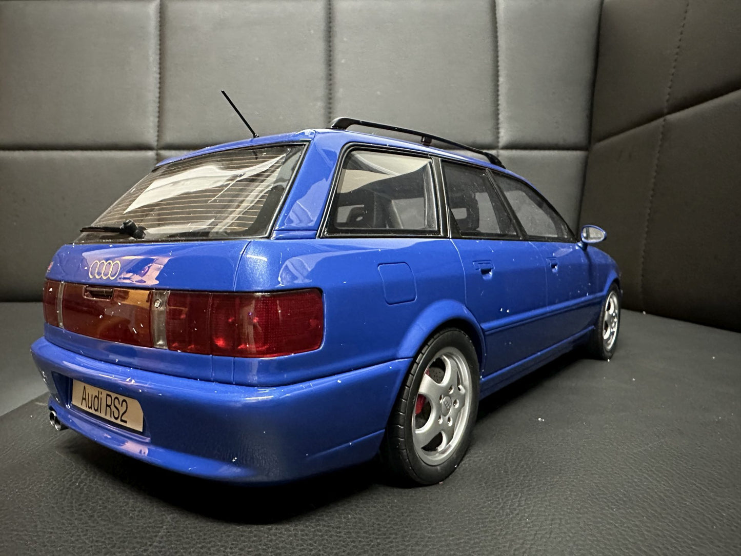 Audi RS2 Avant blue Limitiert 269/2000 1:12 OTTO G075 Ауди РС2 Комби син Лимитирана