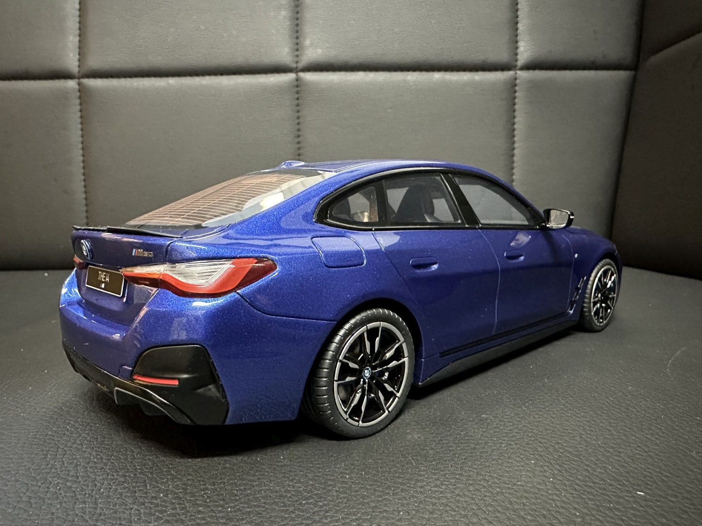 Bmw i4 M50 G26 Limitiert 774/999 1:18 OTTO OT453 Бмв Г26 син Лимитирана