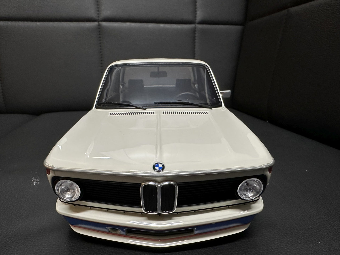 Bmw 2002 Turbo Coupe white Limitiert 353/2000 1:12 OTTO G077 Бмв 2002 Турбо Купе бял Лимитирана