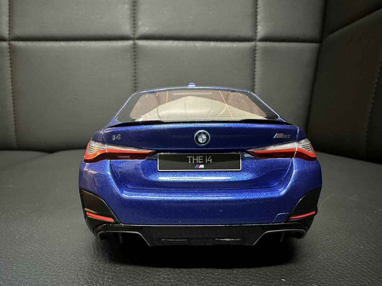 Bmw i4 M50 G26 Limitiert 774/999 1:18 OTTO OT453 Бмв Г26 син Лимитирана