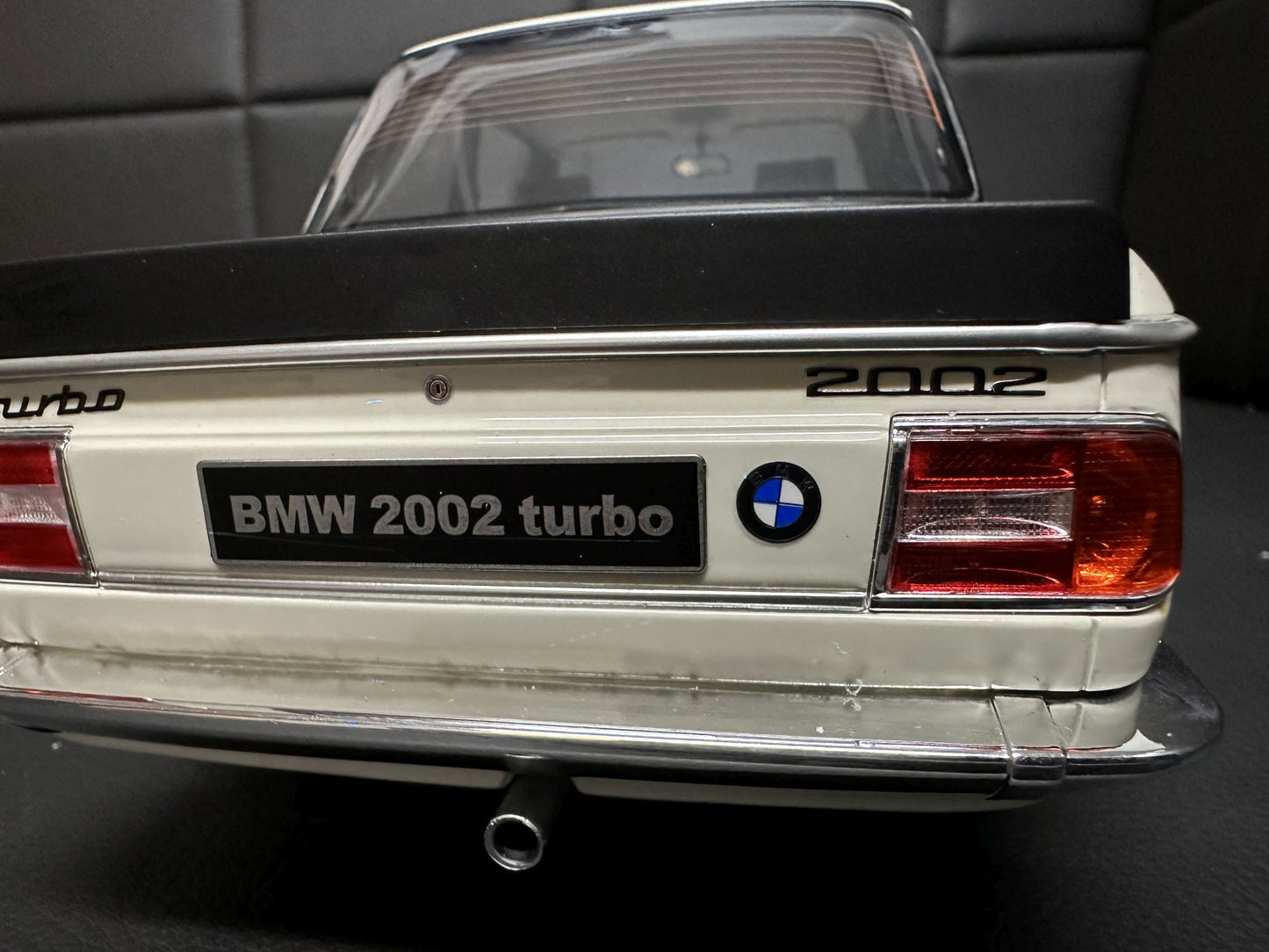 Bmw 2002 Turbo Coupe white Limitiert 353/2000 1:12 OTTO G077 Бмв 2002 Турбо Купе бял Лимитирана