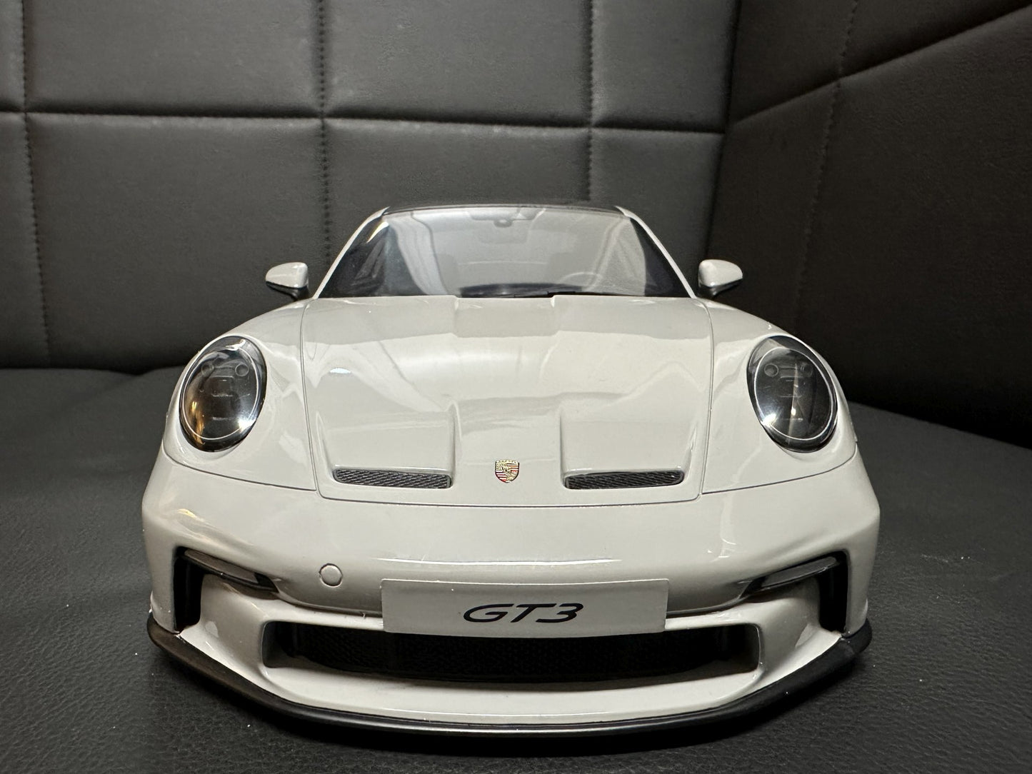 Porsche 911 (992) GT3 Touring Coupe grey Limitiert 122/911 1:12 GT Spirit GT460 Порше ГТ3 сив Лимитирана