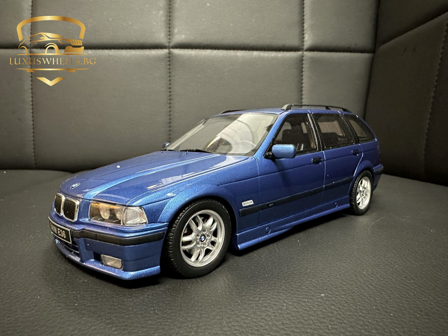 Bmw 328i E36 Kombi blue Limitiert 3237/4000 1:18 OTTO OT358 Бмв 328 Е36 син Комби Лимитирана
